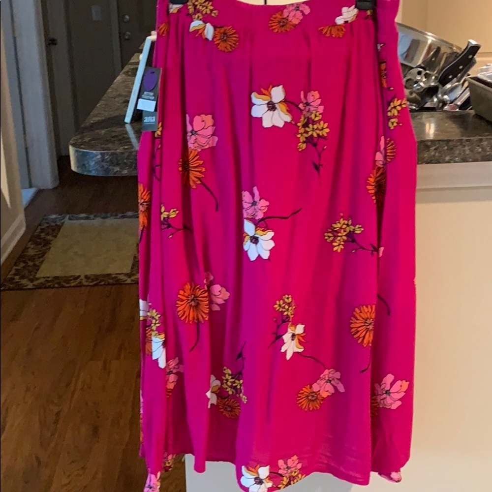Pink High-Low Skirt! - Picture 3 of 3
